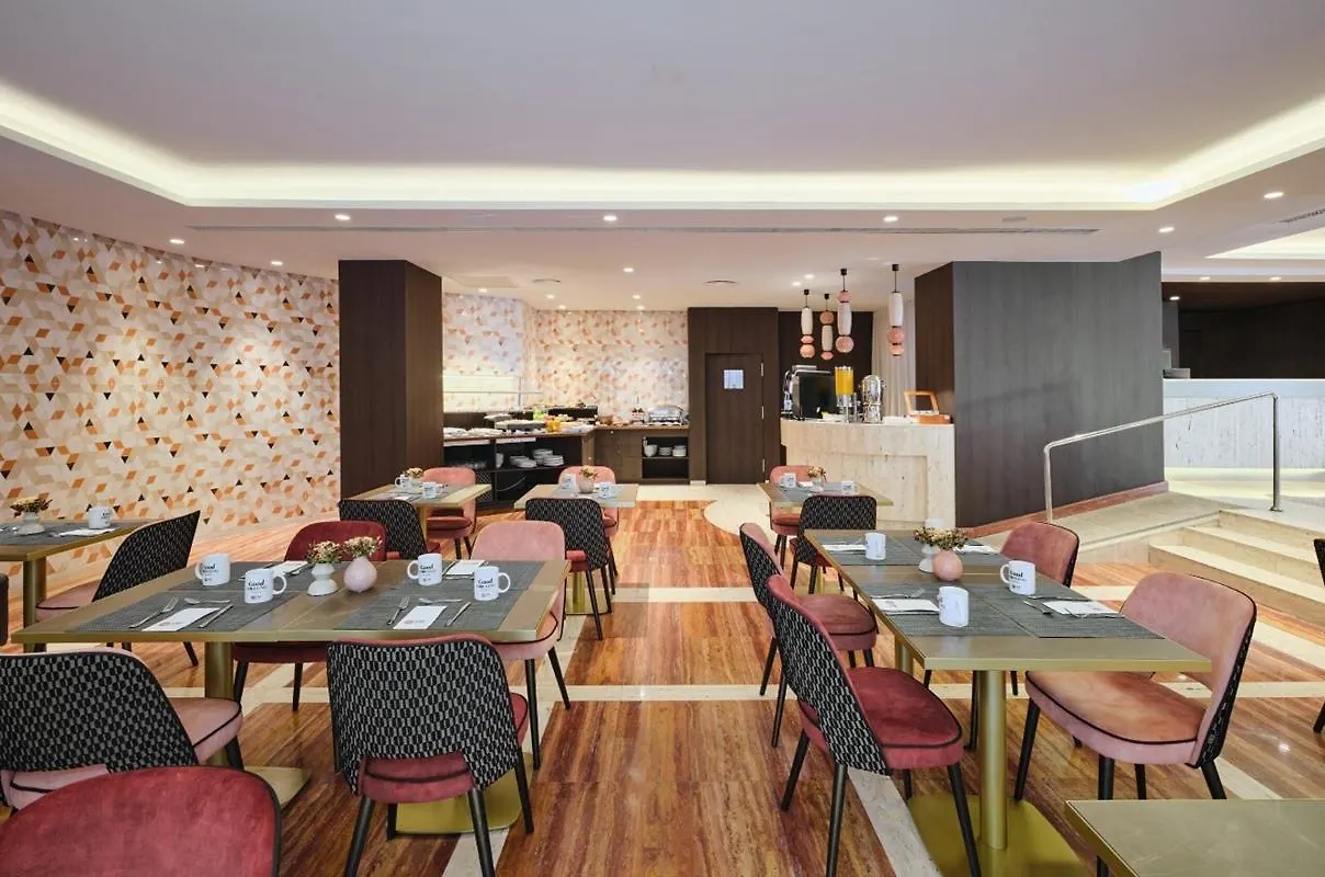 Exe Mitre Hotel Barcelona Spain